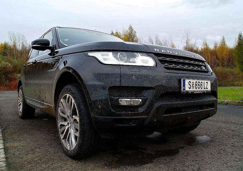 Range Rover Sport.