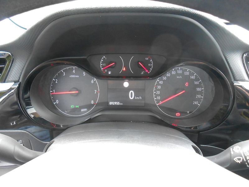 Opel Corsa 1.5TDCi,FULL LED,92TKm!!! - fotka 28 z 39