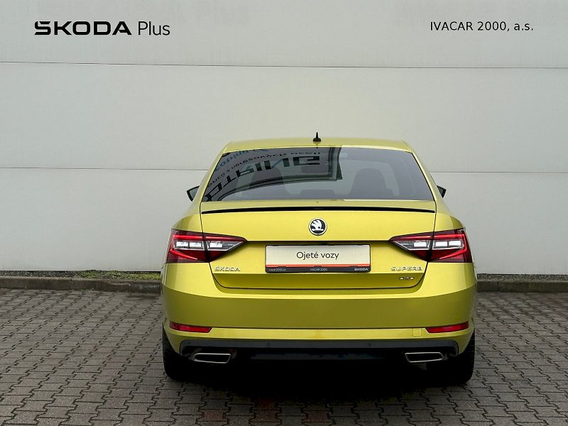 Škoda Superb (2019) 2.0 TSI  200 kW DSG 4x4 SportL - fotka 6 z 26