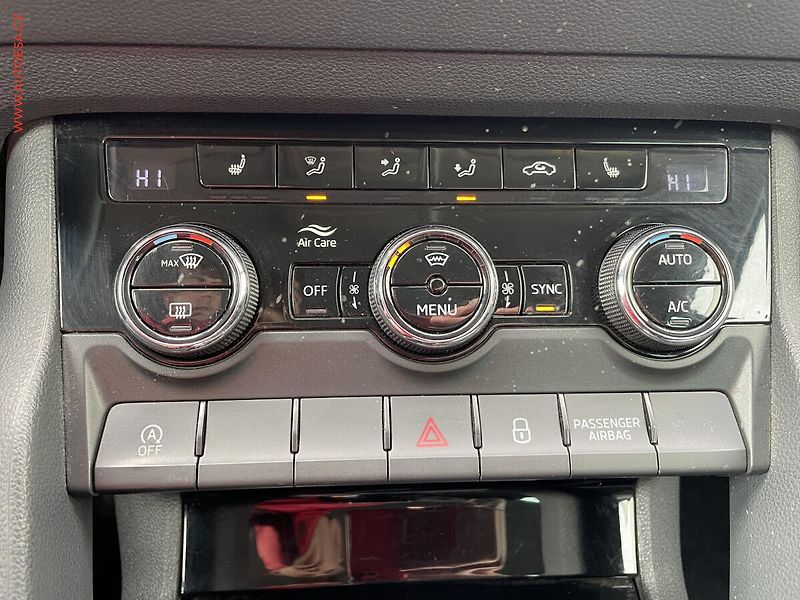 Škoda Karoq (2020) 2.0 TDi 4x4, Ambition, DSG - fotka 14 z 22