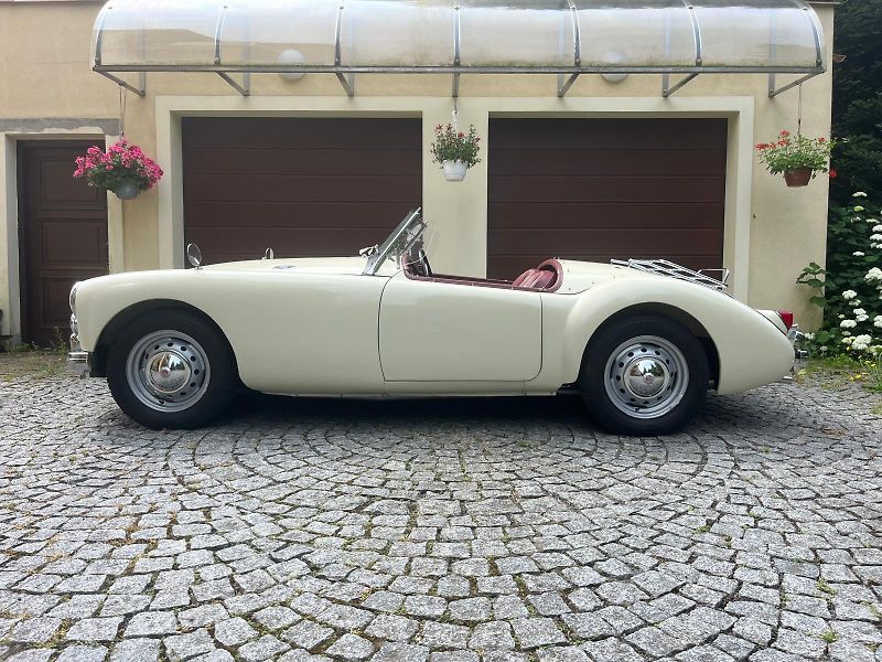 MG Ostatní MGA 1500 Roaster - fotka 2 z 41