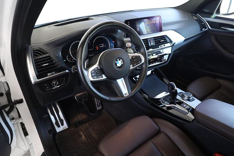 BMW X3 M40i - fotka 3 z 30
