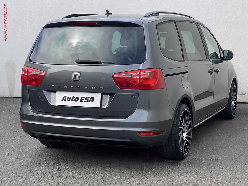 Seat Alhambra (2013) 2.0 TDi, Style, panor - fotka 4 z 22