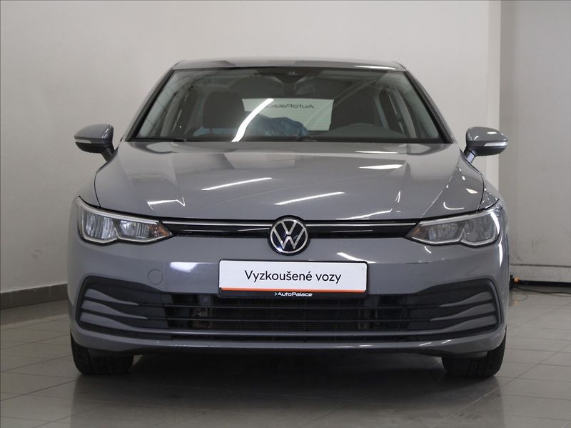 Volkswagen Golf 1,0 TSi 81kW Life ČR 73tkm. - fotka 2 z 18
