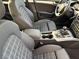 Audi A4 2,0 TDI, manual, nehavarovane - náhled 13