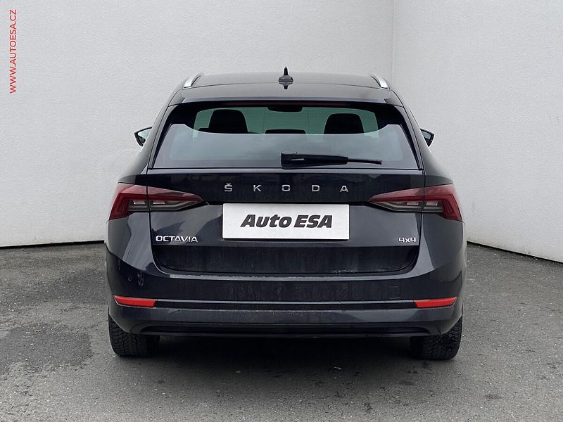 Škoda Octavia (2023) 2.0 TSi 4X4, ČR, Style, DSG - fotka 5 z 18
