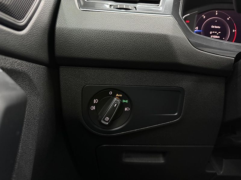 Volkswagen Tiguan (2020) 2.0 TDi DSG Highline - fotka 19 z 28