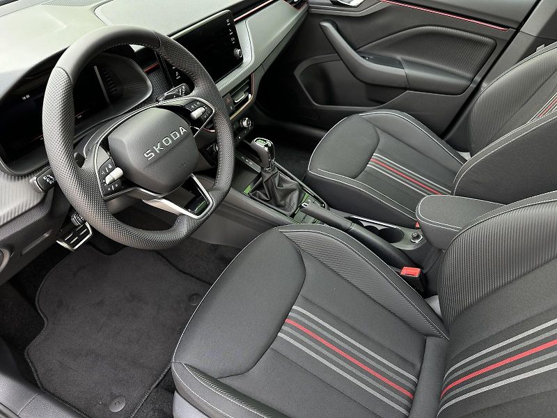 Škoda Kamiq 1.0TSi DSG Monte Carlo 116PS M - fotka 11 z 42