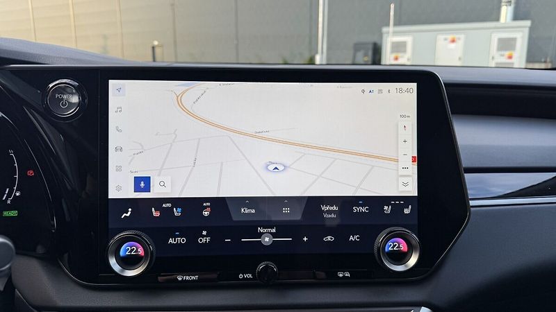 Lexus RX 350h 350H 2,5 HEV EXECUTIVE PLUS - fotka 13 z 26