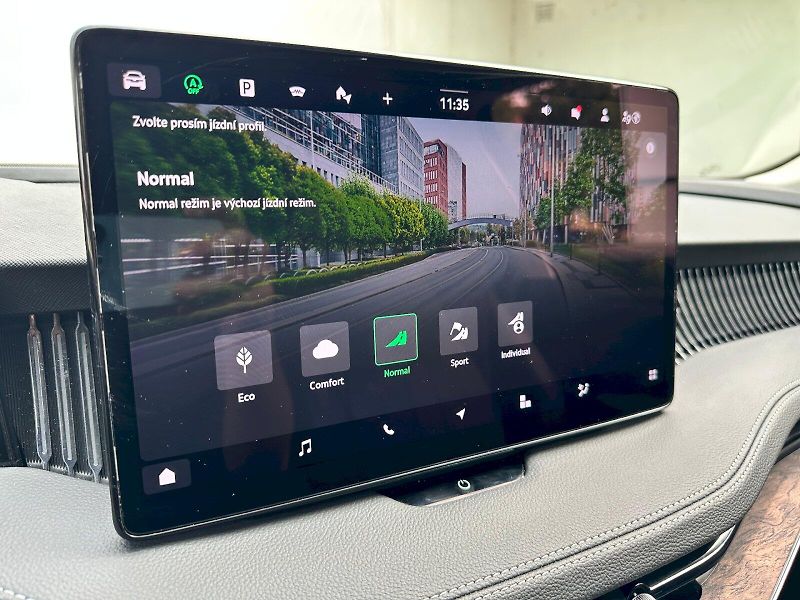 Škoda Superb (2024) 2.0 TDI 142kW 4x4 L&K Combi DS - fotka 20 z 27