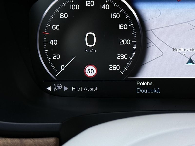 Volvo S90 B5 AWD (nafta) // tažné zaříz. - fotka 26 z 38