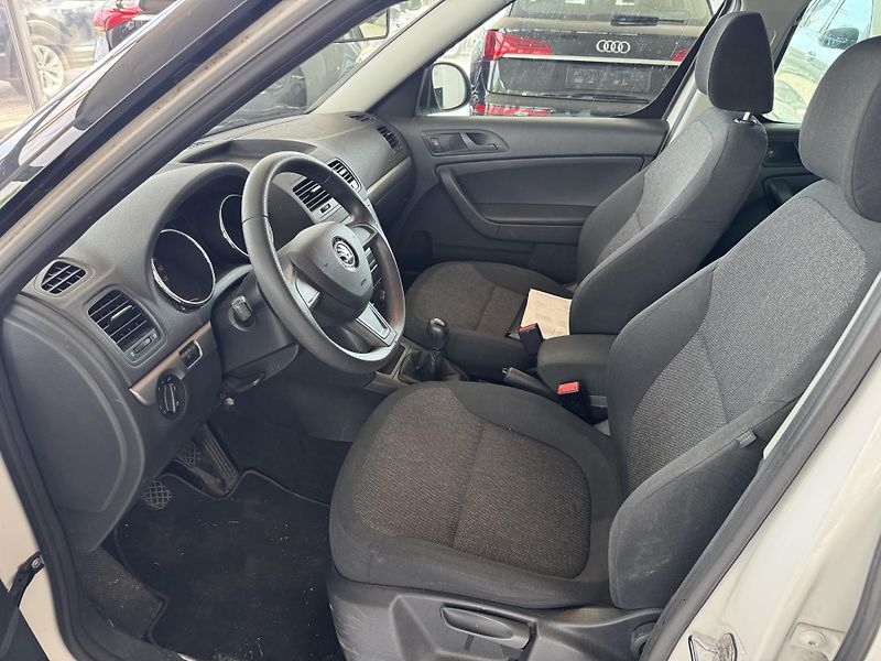 Škoda Yeti (2014) 1,6TDi GREENLINE  - fotka 9 z 13