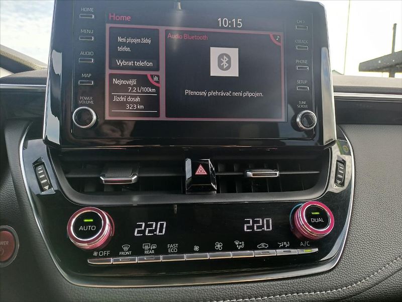 Toyota Corolla 2,0 2.0 Hybrid e-CVT  Comfort - fotka 16 z 16