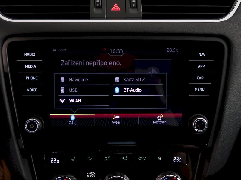 Škoda Octavia (2019) RS CHALLENGE 2.0TDI 135KW DSG - fotka 30 z 46