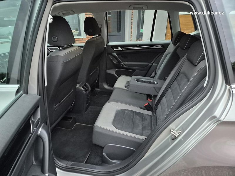 Volkswagen Golf Sportsvan (2016) 1.4TSi 110KW Highline NAVI - fotka 40 z 57