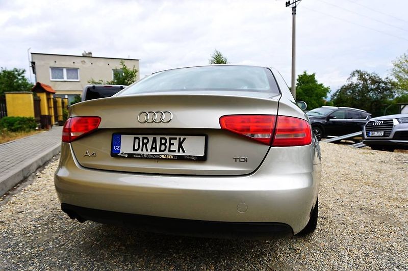 Audi A4 (2012) 2,0 TDI 105 kW - fotka 5 z 32