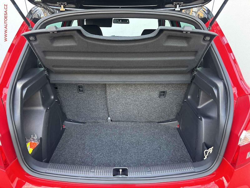 Škoda Fabia (2013) 1.2 TSi, Monte Carlo, šíbr - fotka 7 z 17