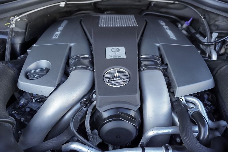 Mercedes-Benz GLE 63S AMG 4M - fotka 16 z 50