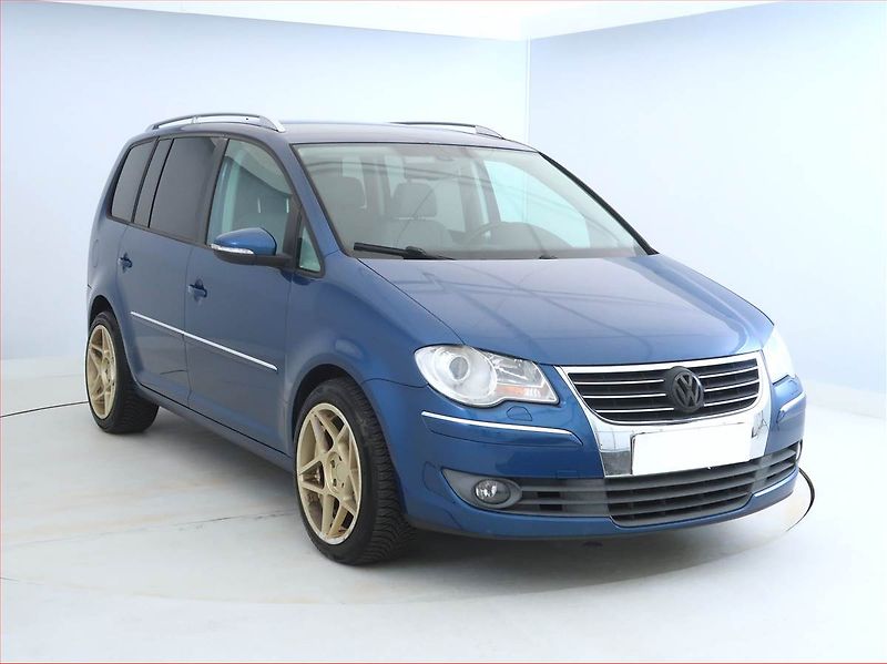 Volkswagen Touran (2009) 2.0 TDI, Serv.kniha, po STK - fotka 1 z 13