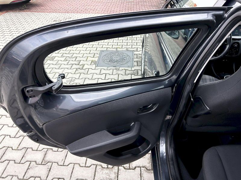 Peugeot 108 (2019) 1.0 VTi 53kW ETG5 ACTIVE - fotka 23 z 31