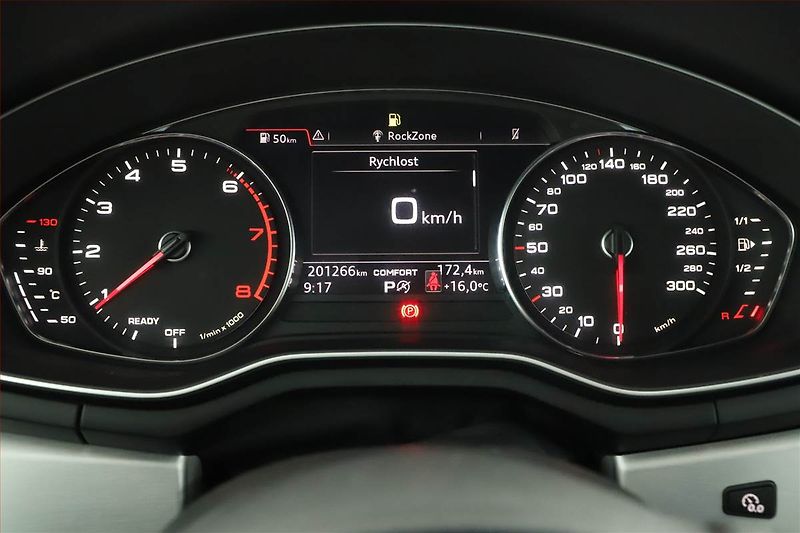 Audi A4 (2018) 40 TFSI, 4X4, Automat, ČR - fotka 13 z 20