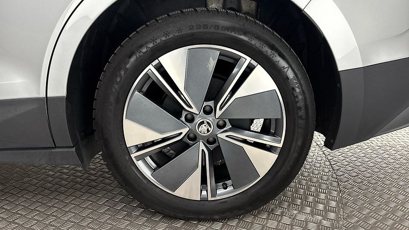 Škoda Enyaq 82 kWh AUT 80x Clever - fotka 19 z 32