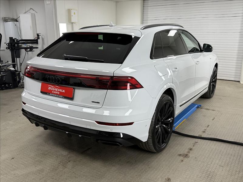 Audi Q8 3,0 50 TDI tiptronic quattro S - fotka 6 z 42