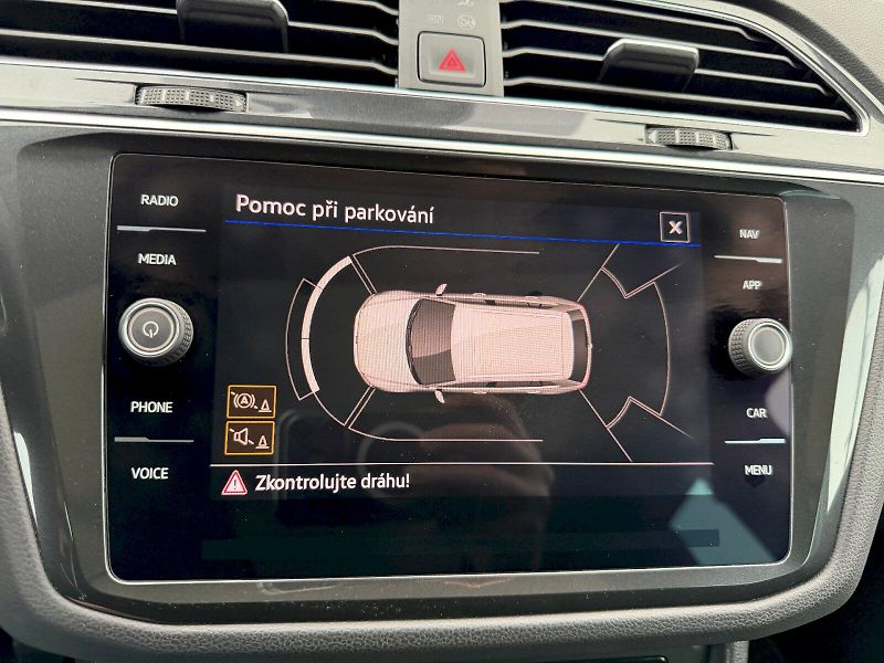 Volkswagen Tiguan (2022) 2.0 TDI 110kW Elegance - fotka 18 z 35