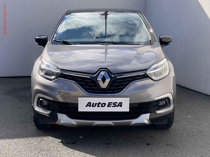 Renault Captur (2017) 1.2TCe, Intense, AT, LED - fotka 2 z 18