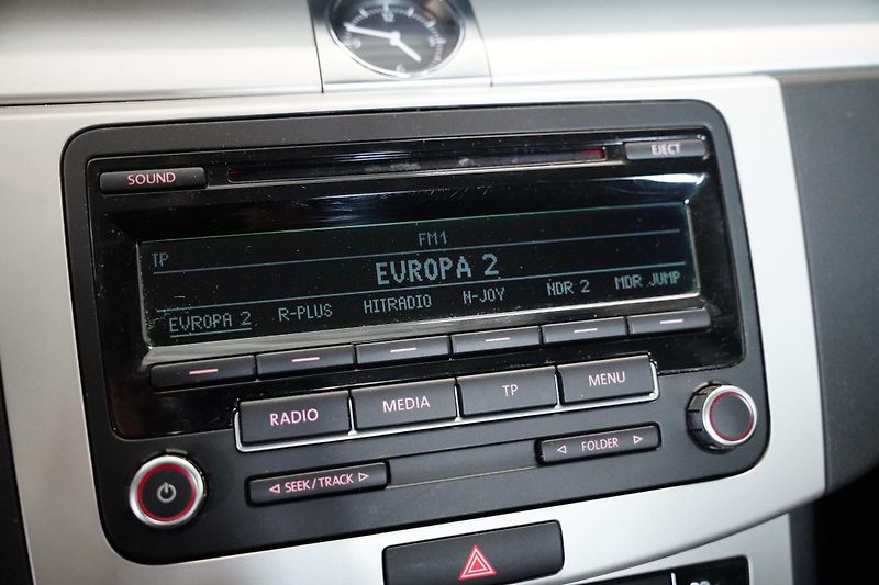 Volkswagen Passat - fotka 17 z 24
