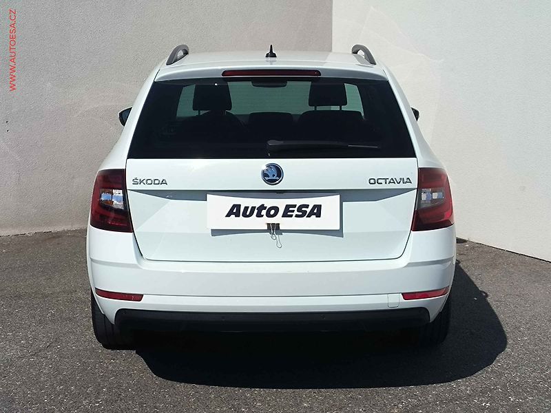 Škoda Octavia (2017) 2.0 TDi, Ambition, DSG, LED - fotka 5 z 24