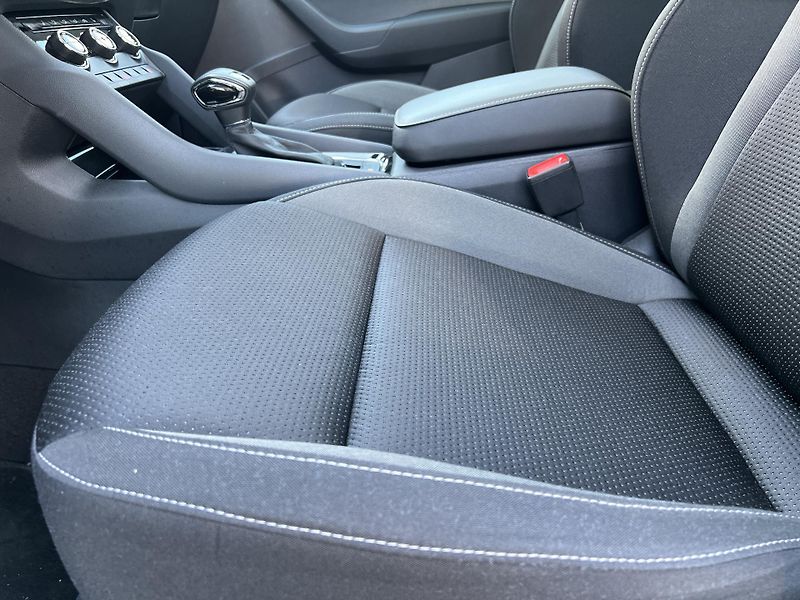 Škoda Karoq Style Plus 2.0TDi 85kw DSG ALU - fotka 11 z 49