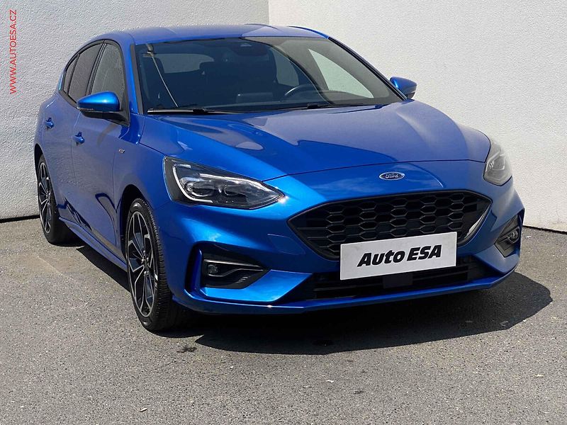 Ford Focus (2020) 1.0 EB, ST-Line, LED, navi - fotka 1 z 20