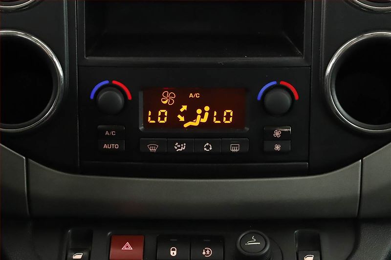 Peugeot Partner (2009) Outdoor 1.6 HDi, 5Míst, ČR - fotka 13 z 14