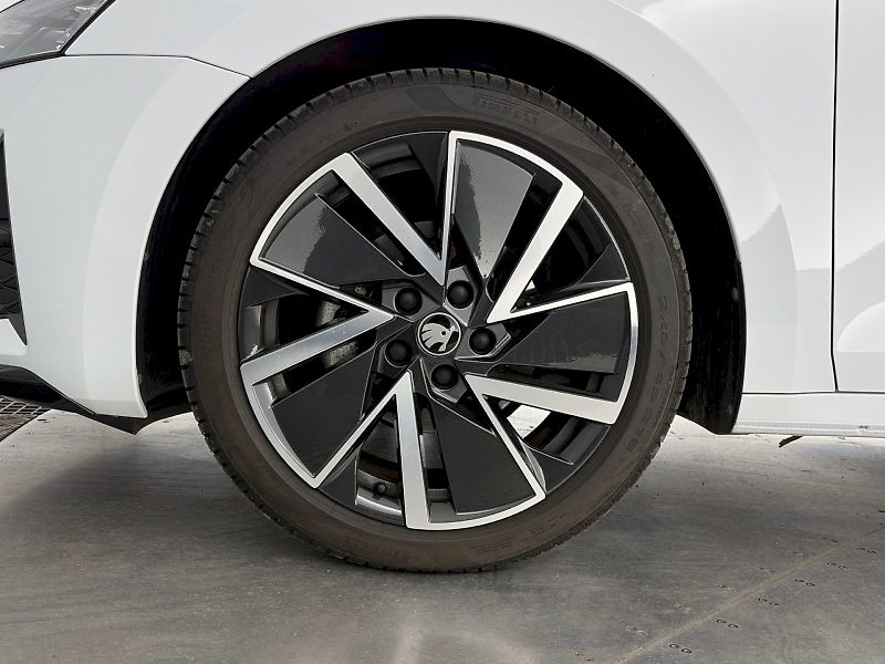 Škoda Octavia (2025) Combi DSG 1.5TSI 110kW SportLi - fotka 30 z 30