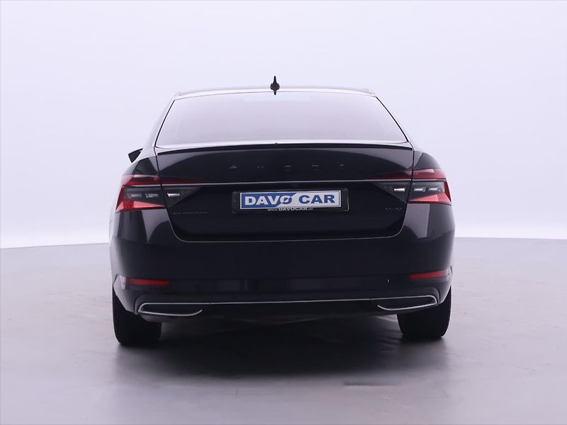 Škoda Superb 2,0 TDI 140kW DSG CZ Sportline - fotka 5 z 38