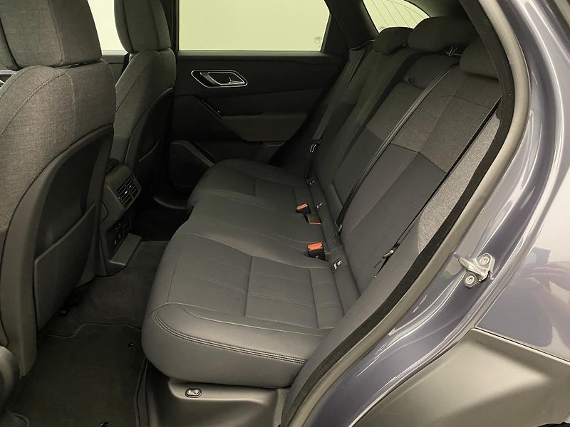 Land Rover Range Rover Velar P400e DYNAMIC HSE REZERVACE - fotka 4 z 47