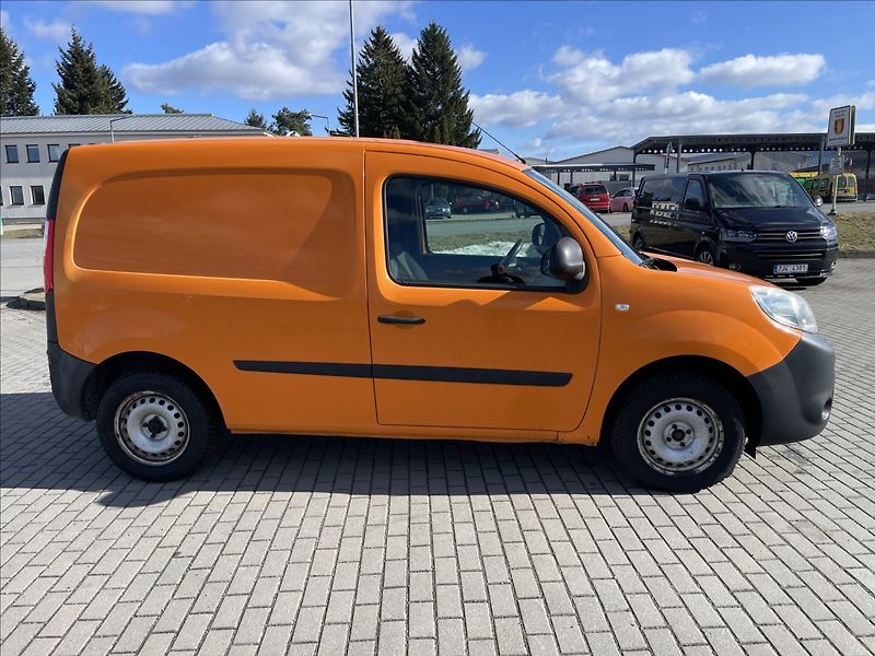 Renault Kangoo 1,5 DCi 55kw CZ DPH 1maj. 12x - fotka 29 z 32