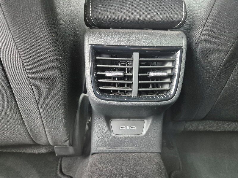 Škoda Fabia (2025) Monte Carlo 1.0TSi 85kW 6°manu - fotka 24 z 29