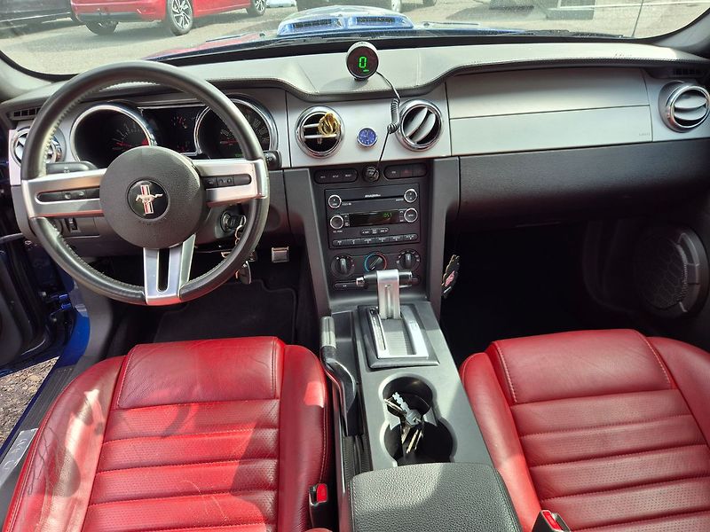 Ford Mustang GT 4.6 V8 - fotka 12 z 24