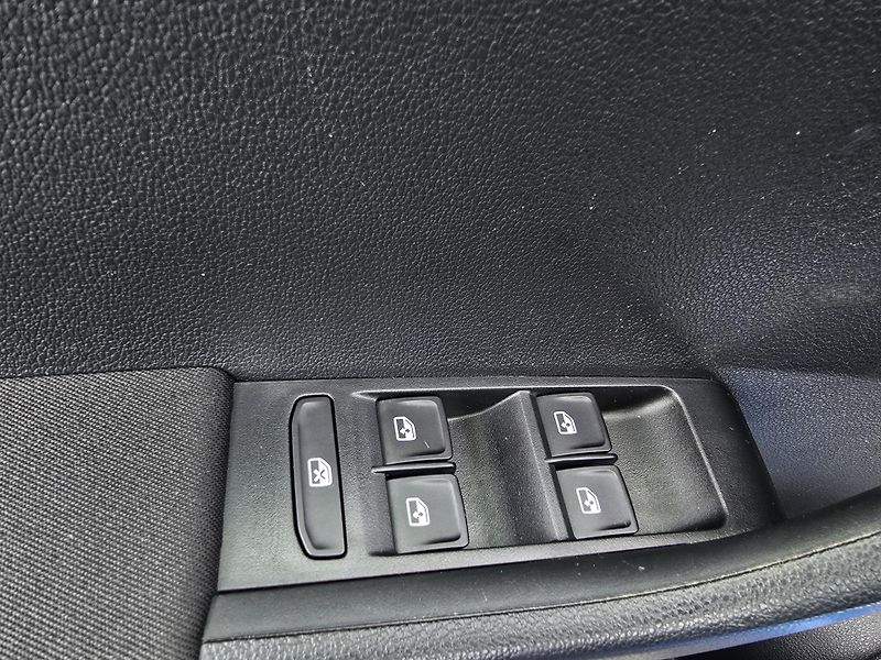Škoda Fabia TSI 81KW DSG KAMERA ACC 1Majit - fotka 10 z 22