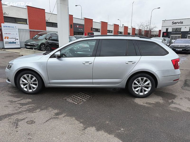 Škoda Octavia 1.6 TDi DSG - fotka 10 z 32