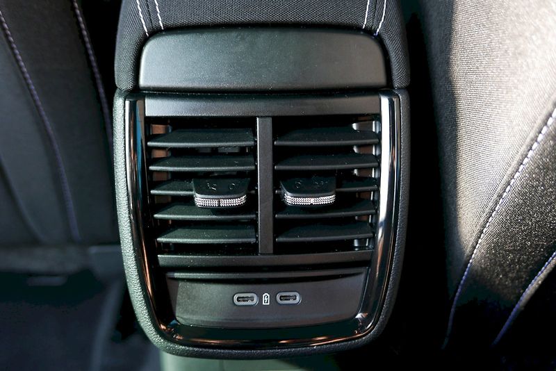 Škoda Kamiq (2025) 1.0 TSI 85 kW 7°DSG Monte Carl - fotka 19 z 29