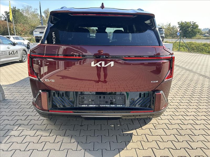Kia EV5 (2026) 4x2 GT-LINE 160KW  81,4KWH - fotka 5 z 10