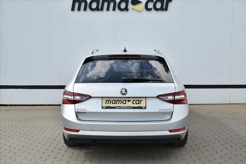 Škoda Superb 2.0 TDI 140kW 4x4 L&K DSG ČR - fotka 6 z 33
