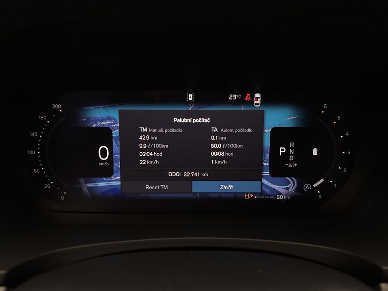 Volvo V90 B4 BRIGHT PLUS AUT - fotka 16 z 46