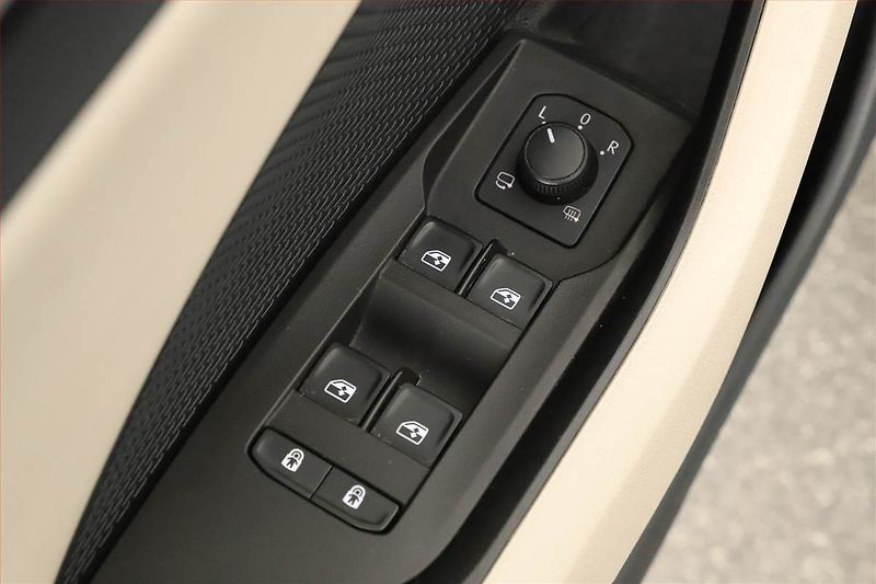 Škoda Octavia (2021) Style 1.5 TSI, ČR,1.maj - fotka 16 z 16