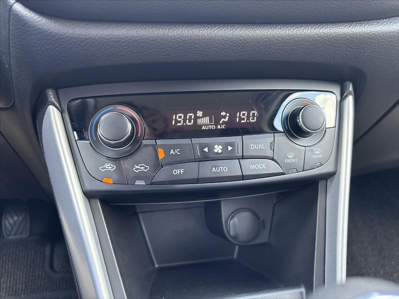 Suzuki SX4 S-Cross 1,4 HEV 4x4 Premium ADAPTIV - fotka 22 z 40