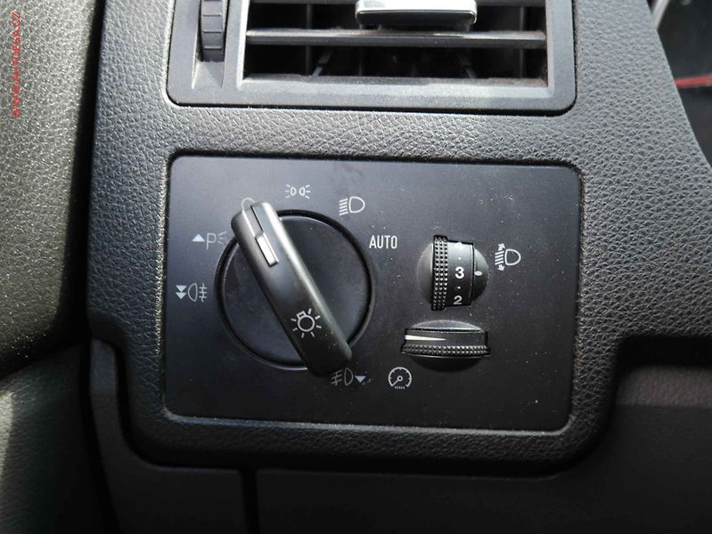 Ford C-MAX (2008) 2.0i, AC, parnor - fotka 15 z 15