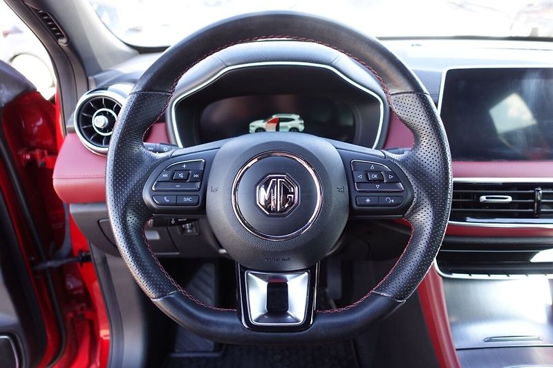 MG HS 1,5i 119kW M/T Elegance Panora - fotka 16 z 33